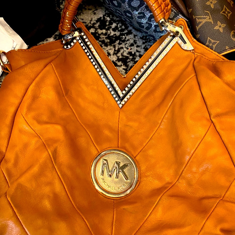 MK PURSE USED
